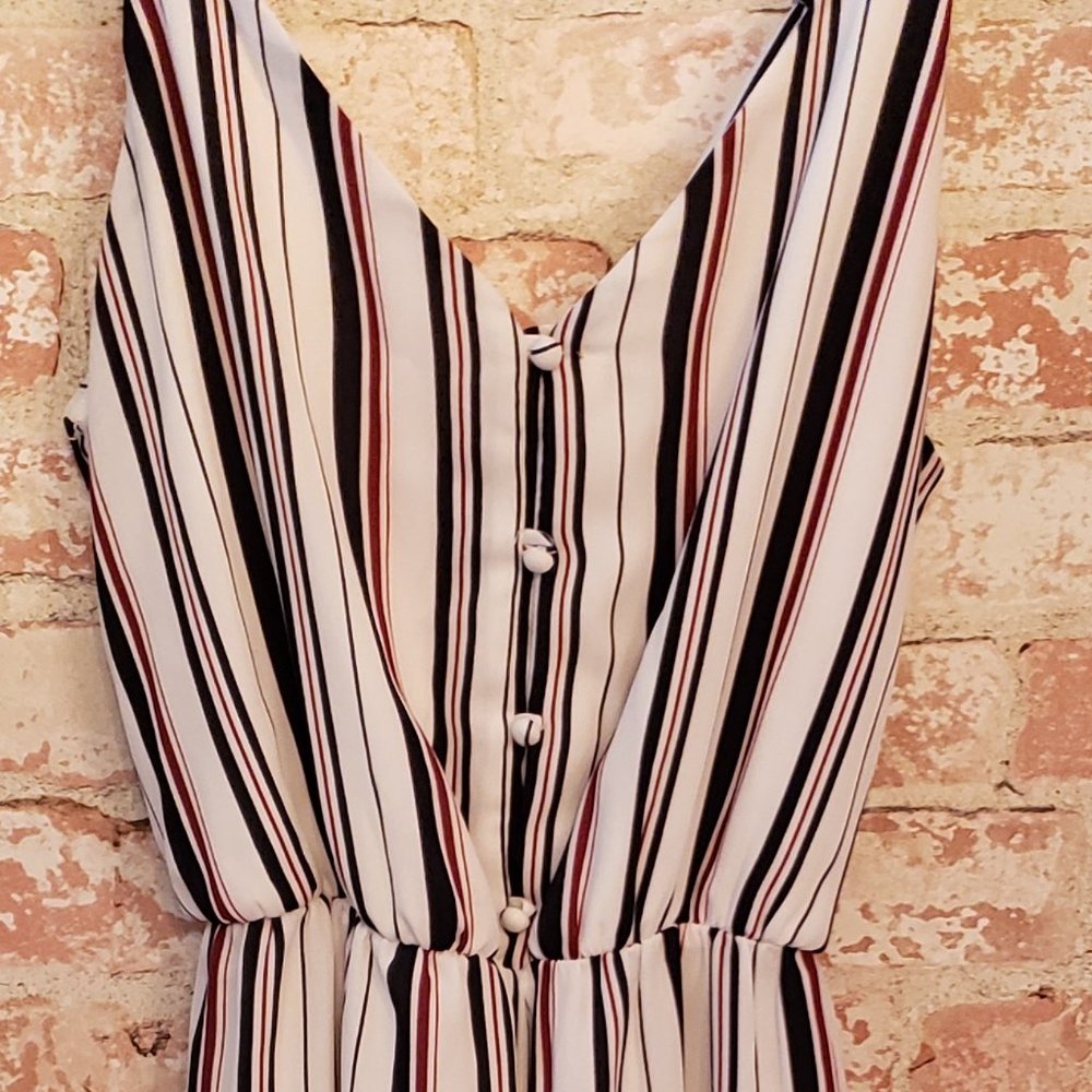 Sienna Sky jumper in white/strips in Medium